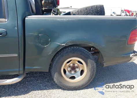 2002 Ford F-150 Lariat/Xlt from USA, damaged, VIN 1FTRW07652KA76109